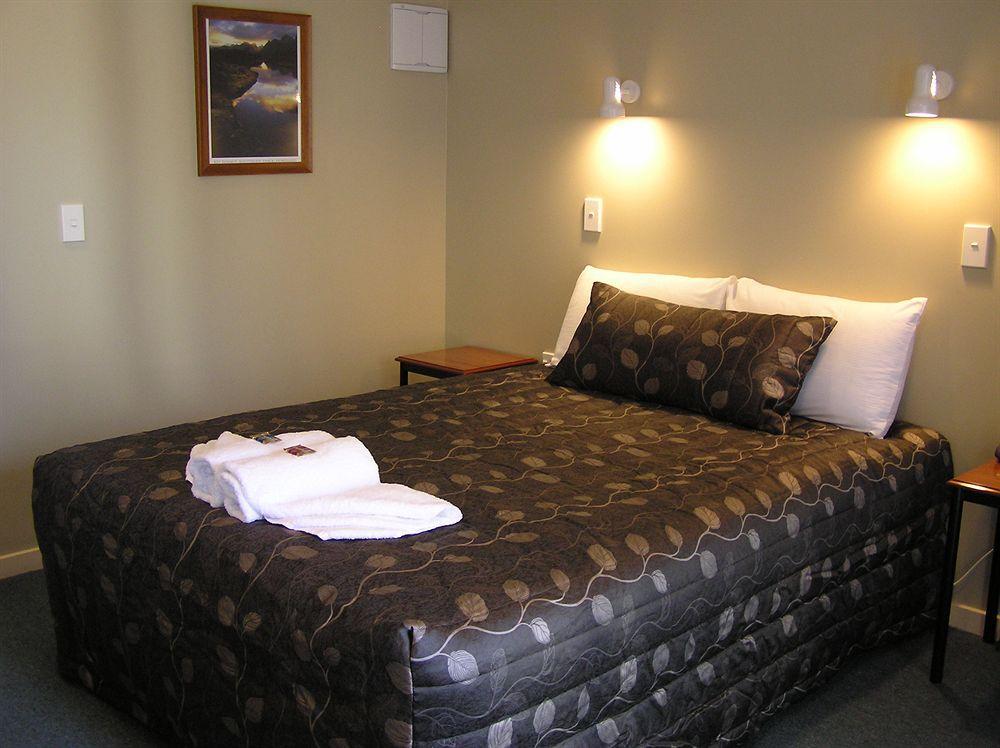 Bella Vista Motel Te Anau Ngoại thất bức ảnh