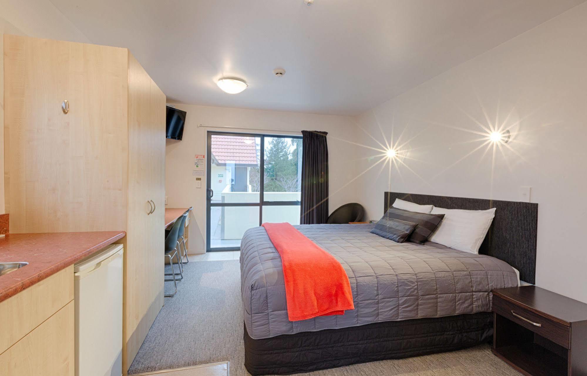 Bella Vista Motel Te Anau Ngoại thất bức ảnh