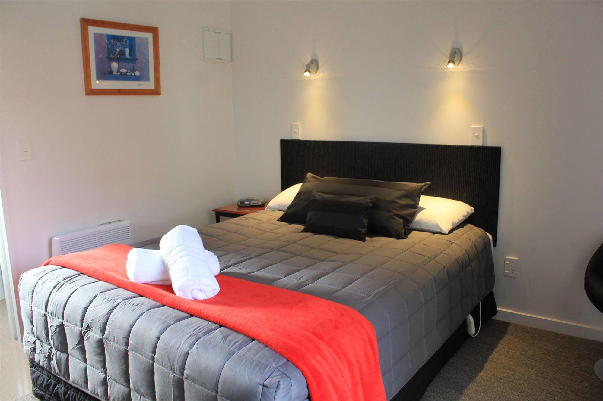 Bella Vista Motel Te Anau Ngoại thất bức ảnh